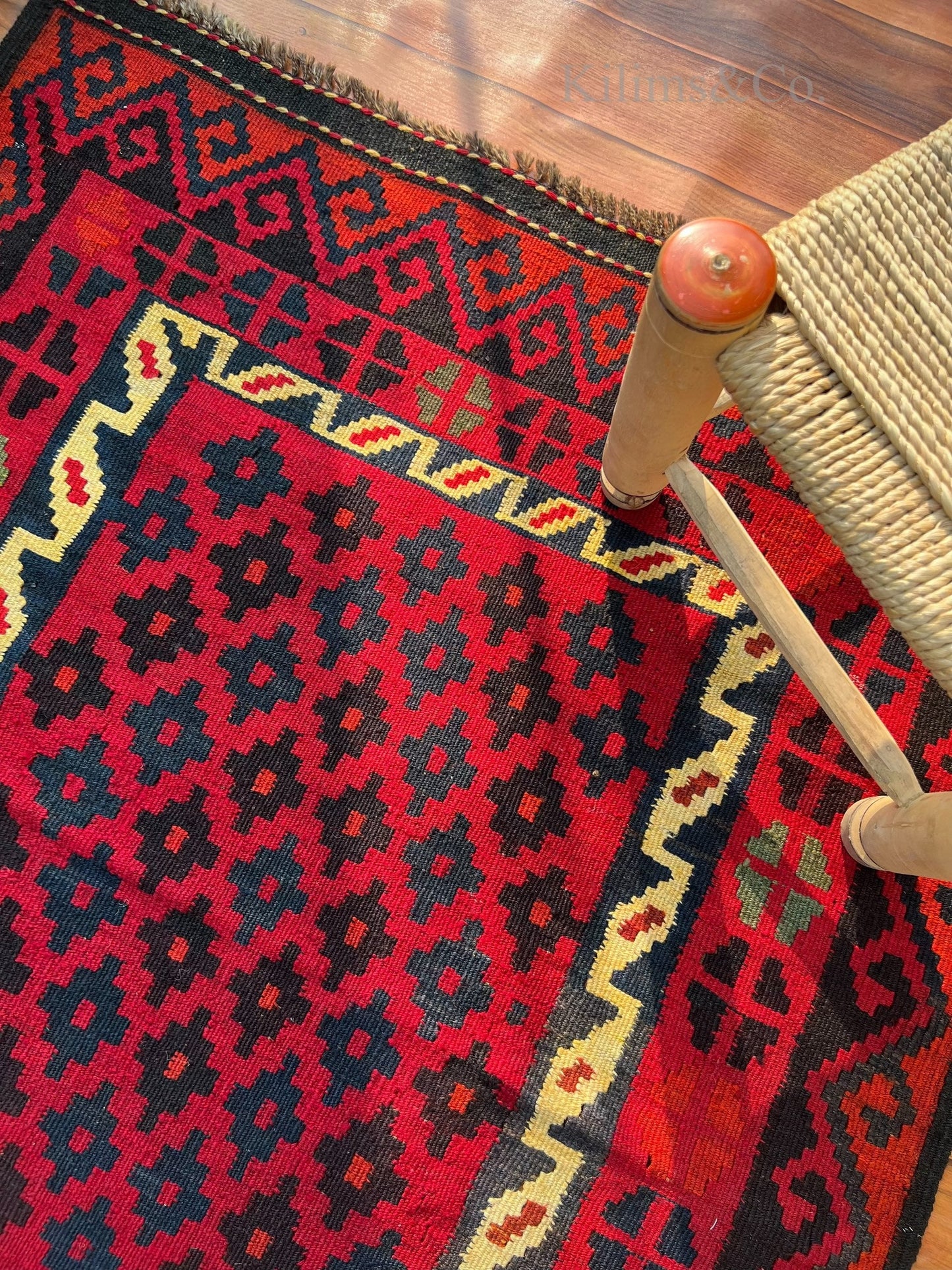 Afghan Beauty 8.0 (4' x3'5”)