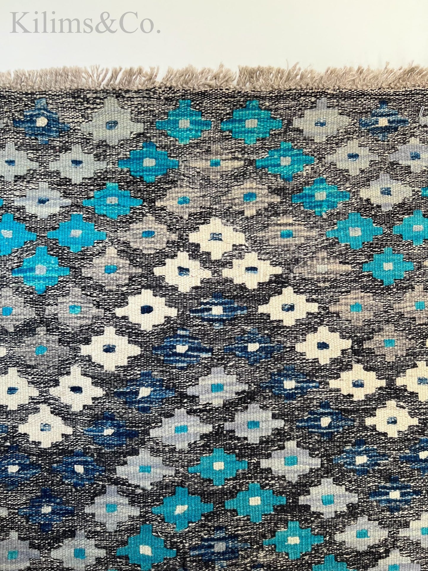 ⭐ Hanging Kilim 4' x 2'7"