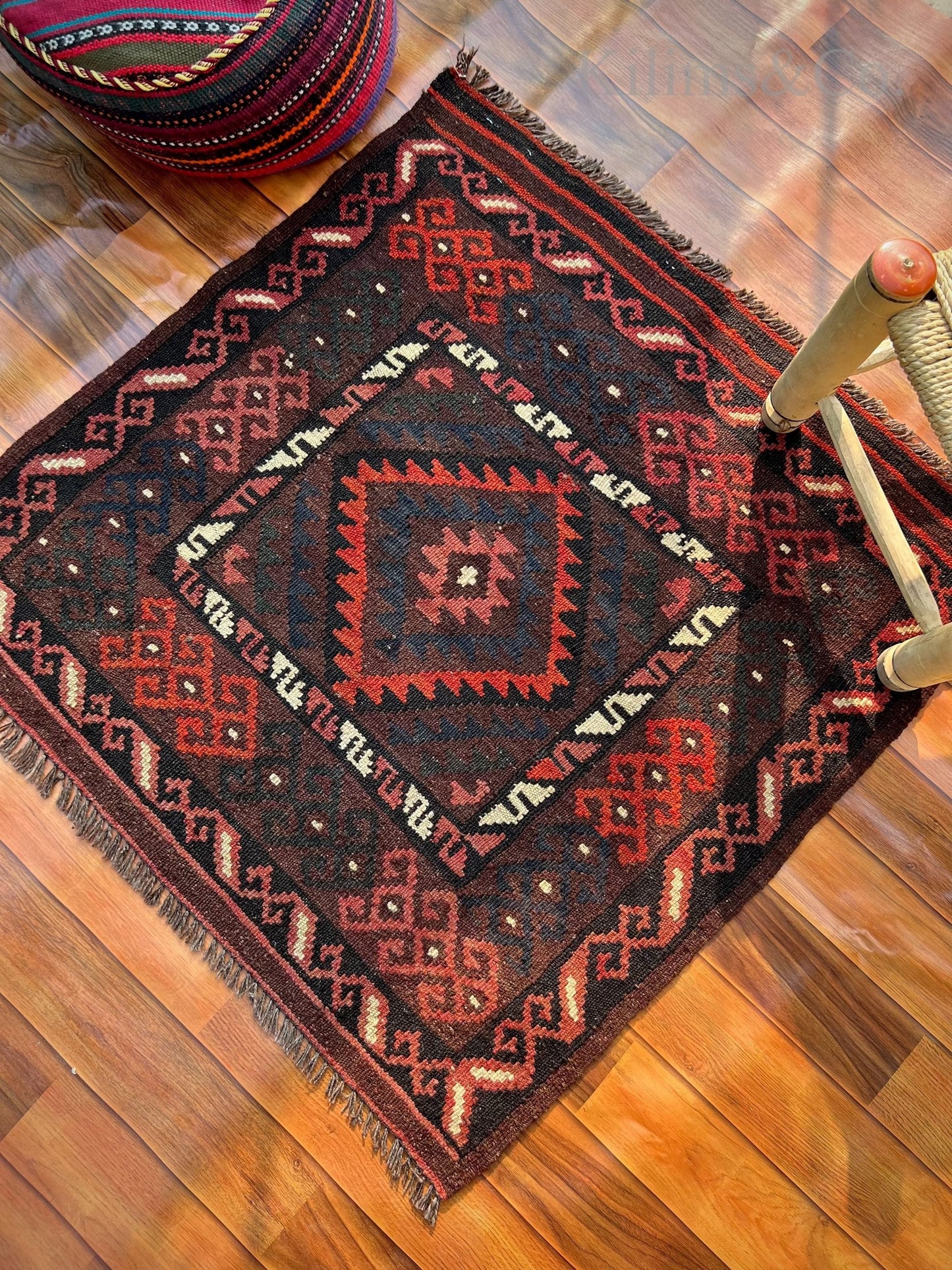 Afghan Beauty 11.0 (2'11"x2'11")