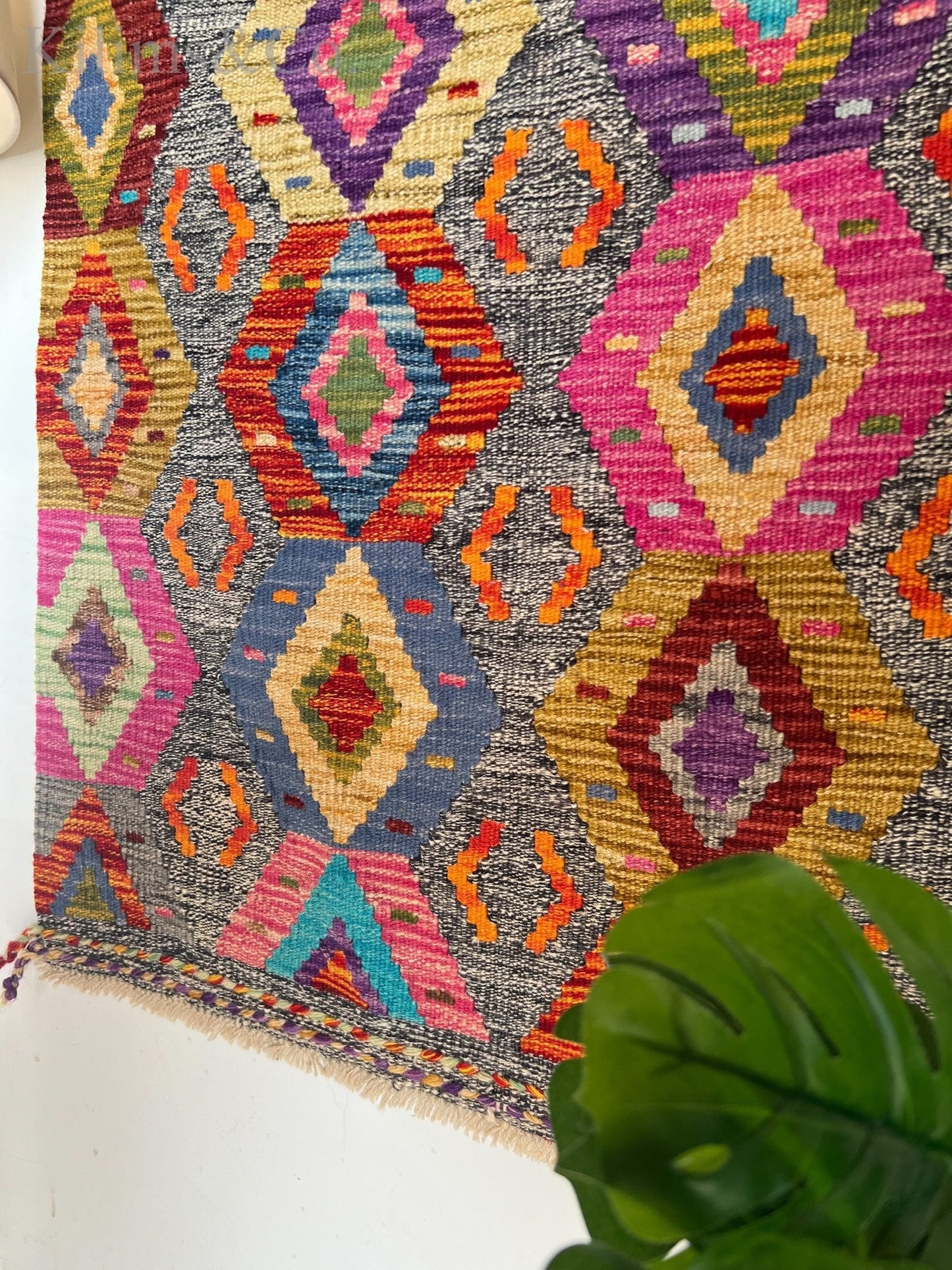 ⭐ Hanging Kilim 4' x 2'10"