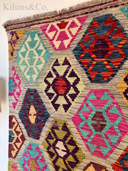 ⭐ Hanging Kilim 3'11" x 2'10"