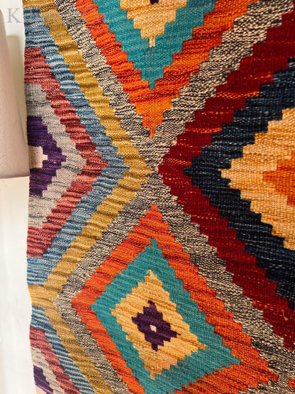 ⭐ Hanging Kilim 4' x 2'8"