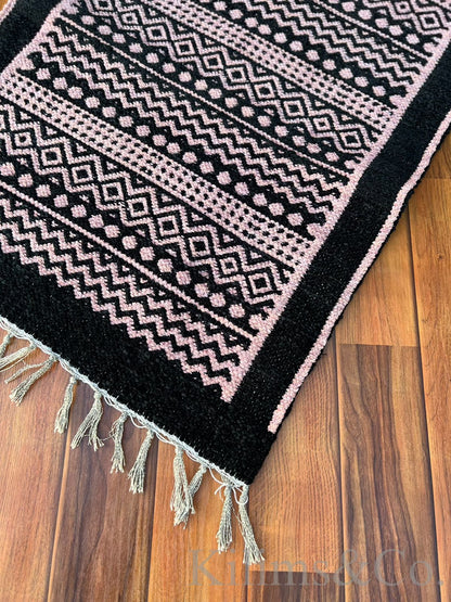 Traditional Pink & Black 2x6