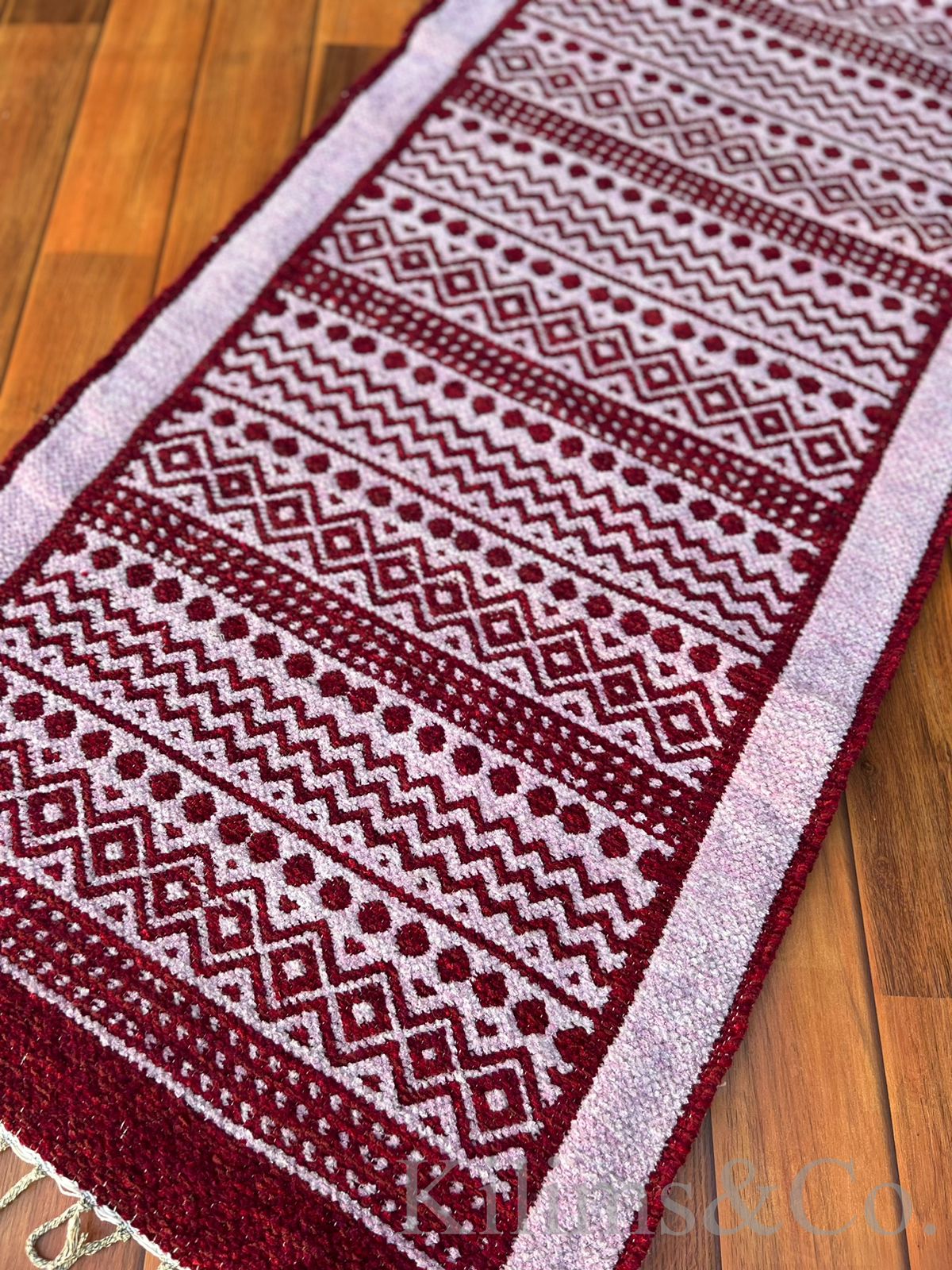 Traditional Pink & Maroon 2x6